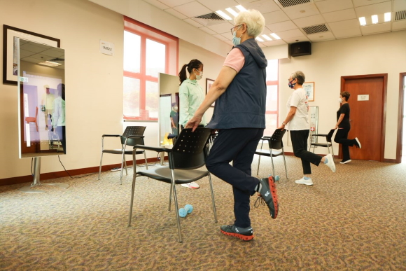 賽馬會長者健膝360計劃 相片